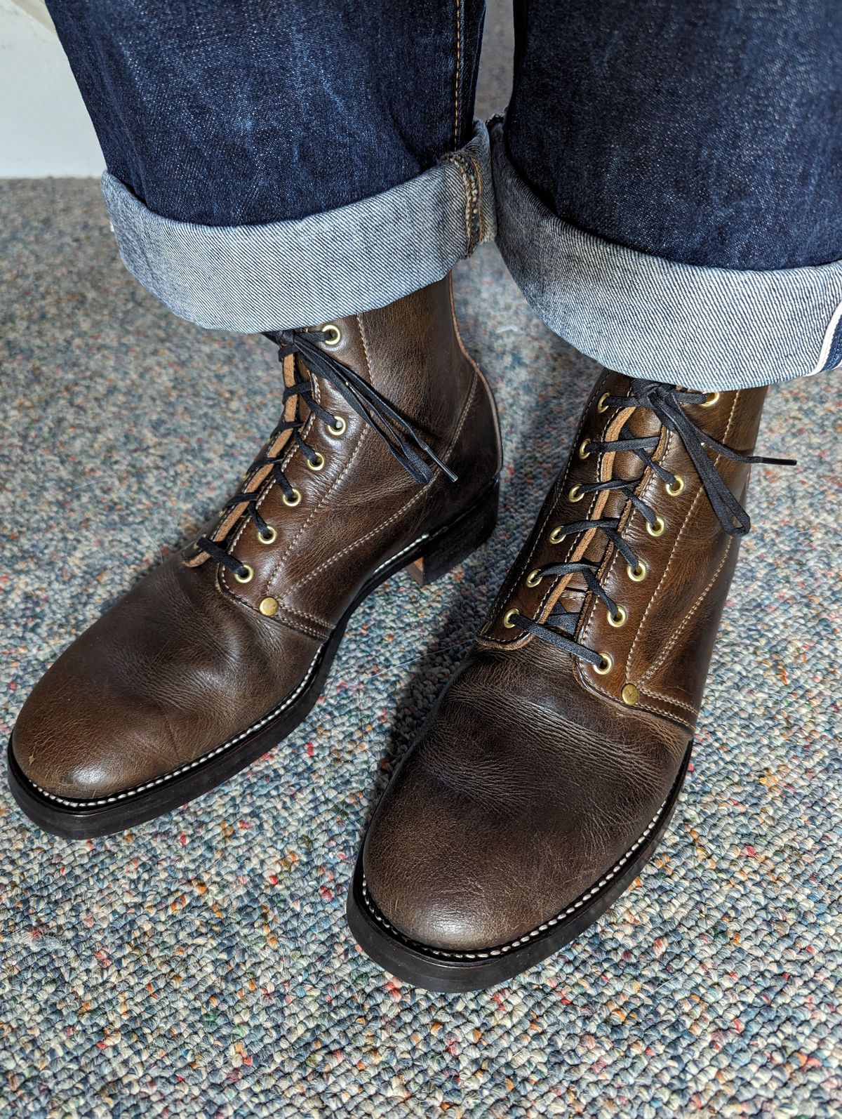 Photo by clefke on February 7, 2024 of the Unsung U 22-1 Slog Boot in Wickett & Craig Olive H Latigo.