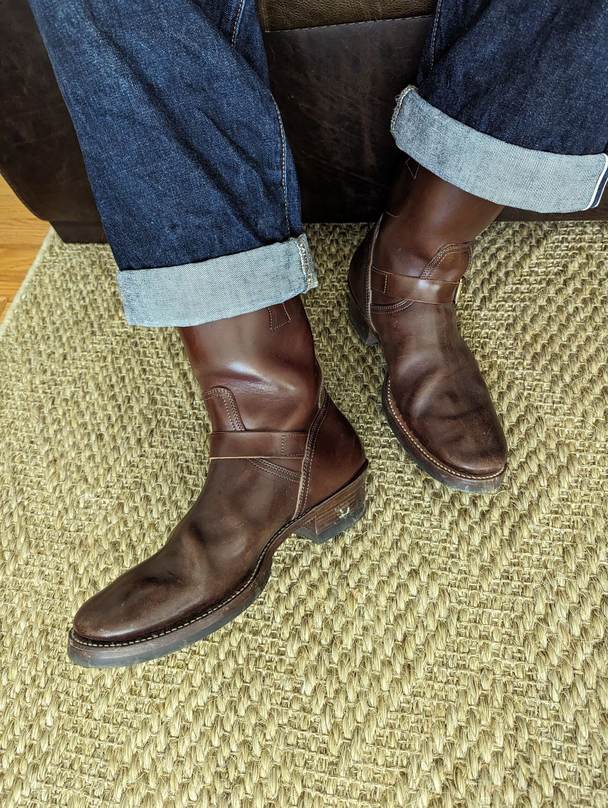 Photo by clefke on August 6, 2023 of the Clinch Engineer Boots 11-Inch Height in Brown-Overdyed Horsebutt.