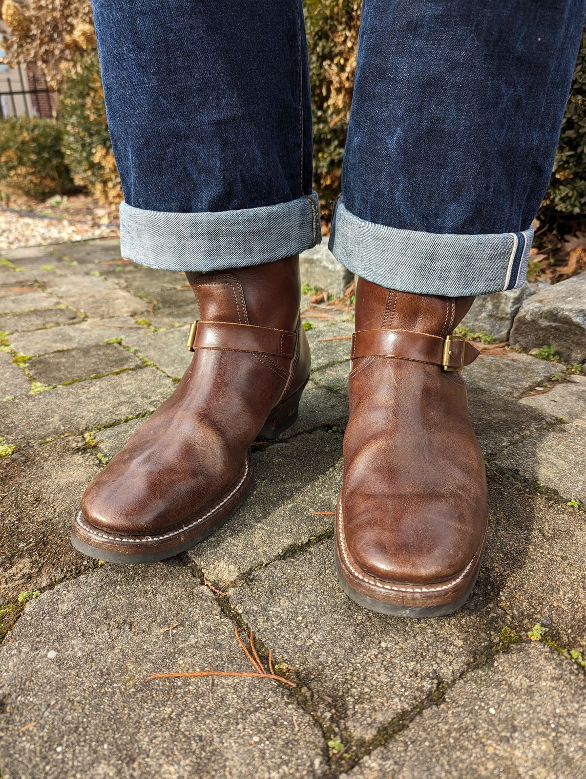 Photo by clefke on January 8, 2024 of the Clinch Engineer Boots 11-Inch Height in Brown-Overdyed Horsebutt.