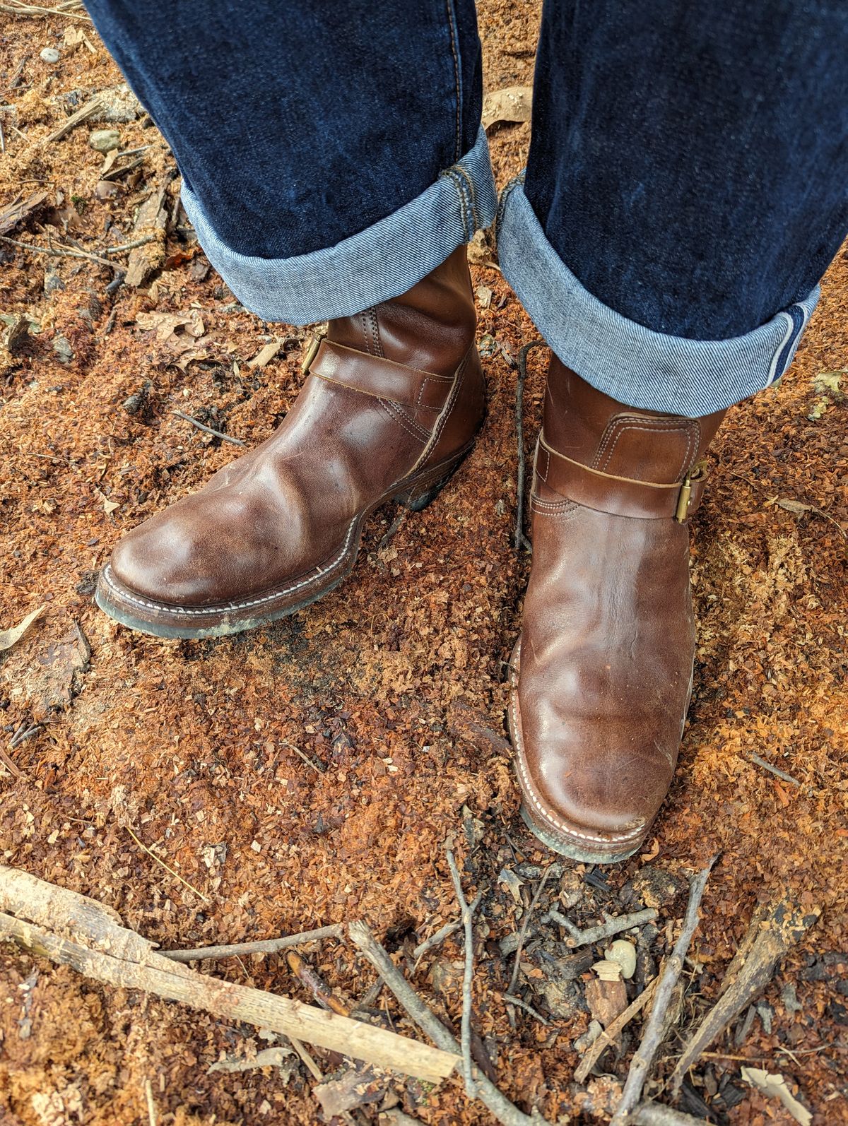 Photo by clefke on February 1, 2024 of the Clinch Engineer Boots 11-Inch Height in Brown-Overdyed Horsebutt.