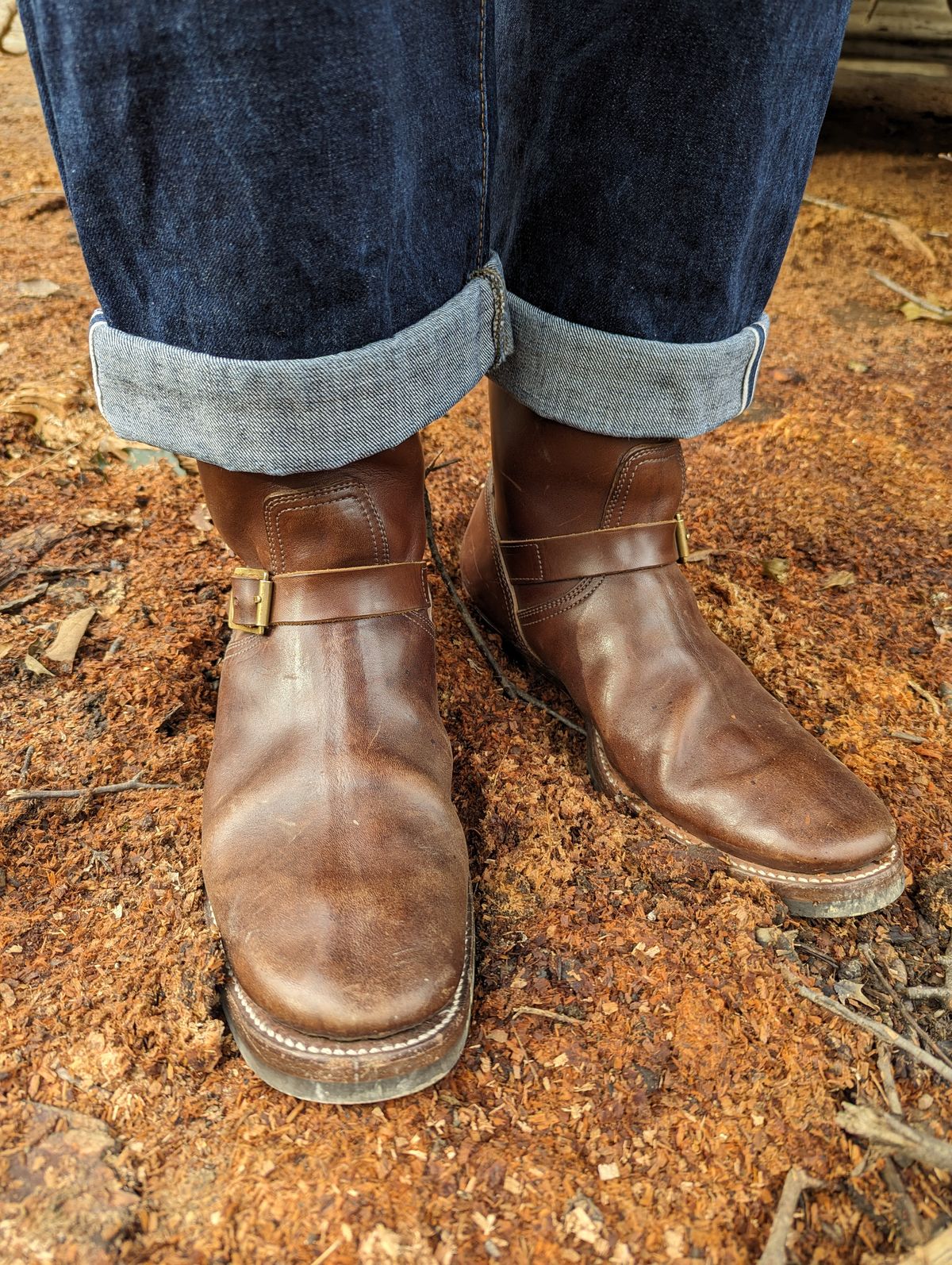 Photo by clefke on February 1, 2024 of the Clinch Engineer Boots 11-Inch Height in Brown-Overdyed Horsebutt.