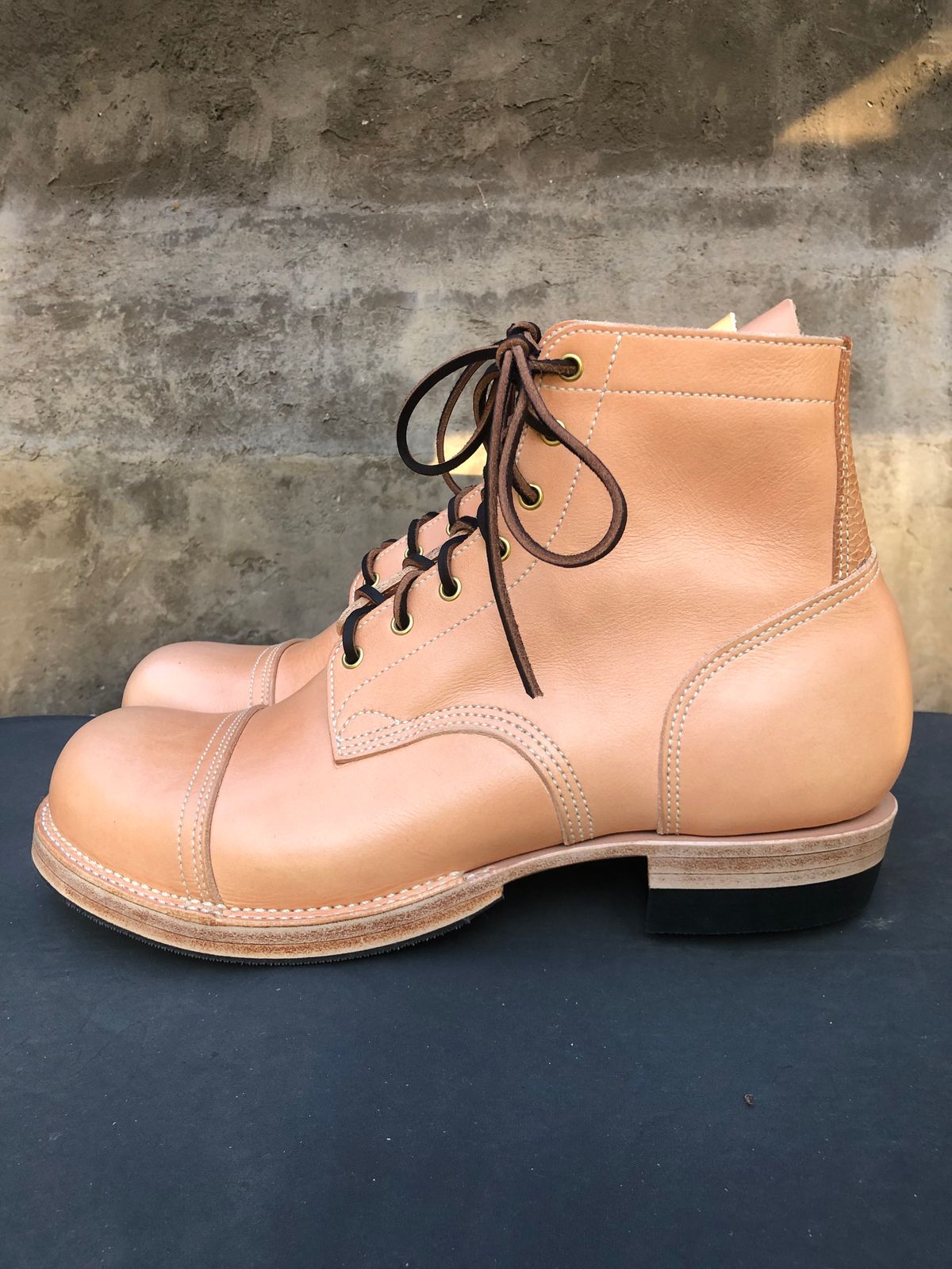 Photo by clefke on October 9, 2023 of the M.F. Boot Co Service Boot in Sepici Tumbled Waxed Natural Veg Tan.