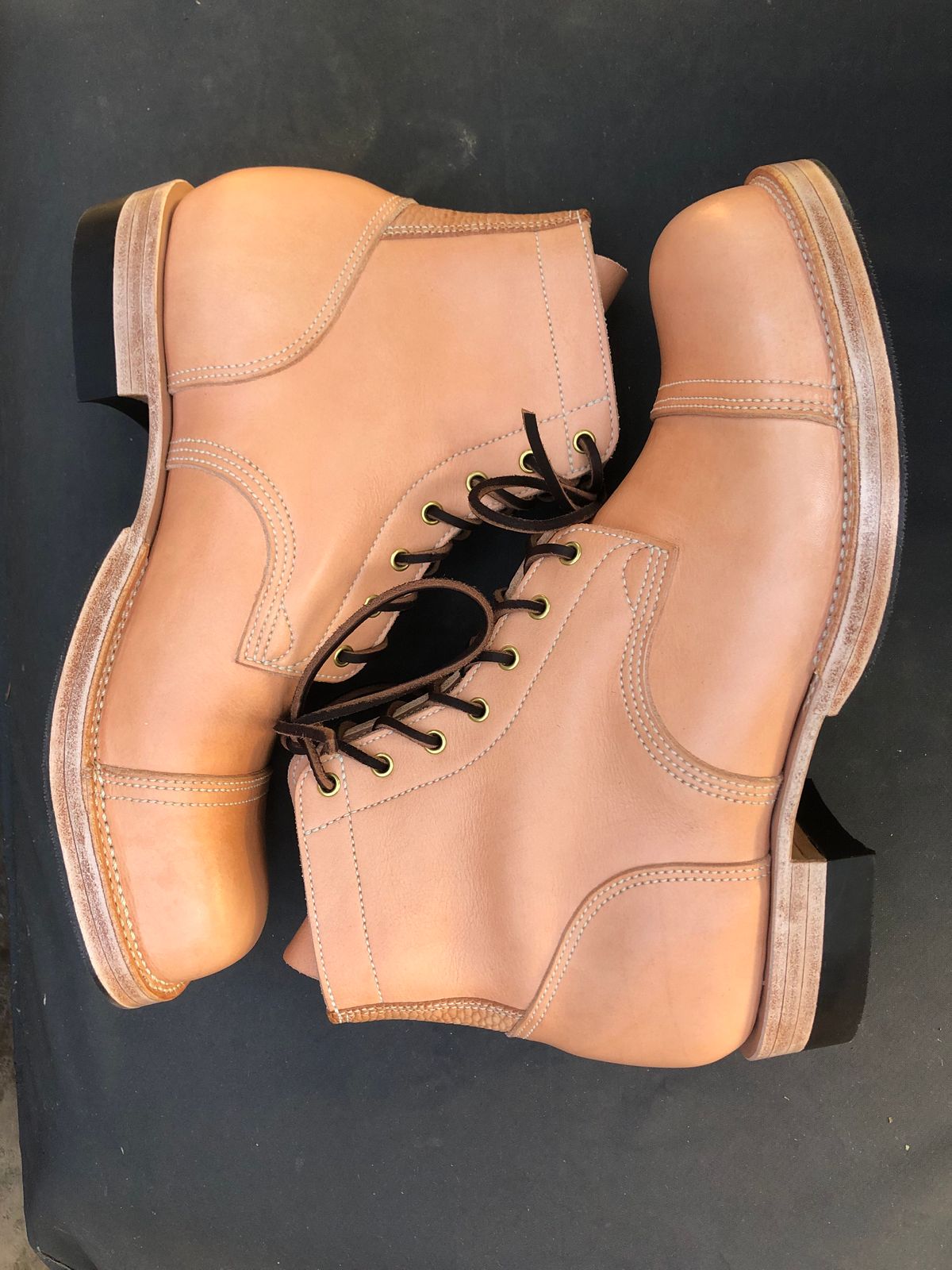 Photo by clefke on October 9, 2023 of the M.F. Boot Co Service Boot in Sepici Tumbled Waxed Natural Veg Tan.