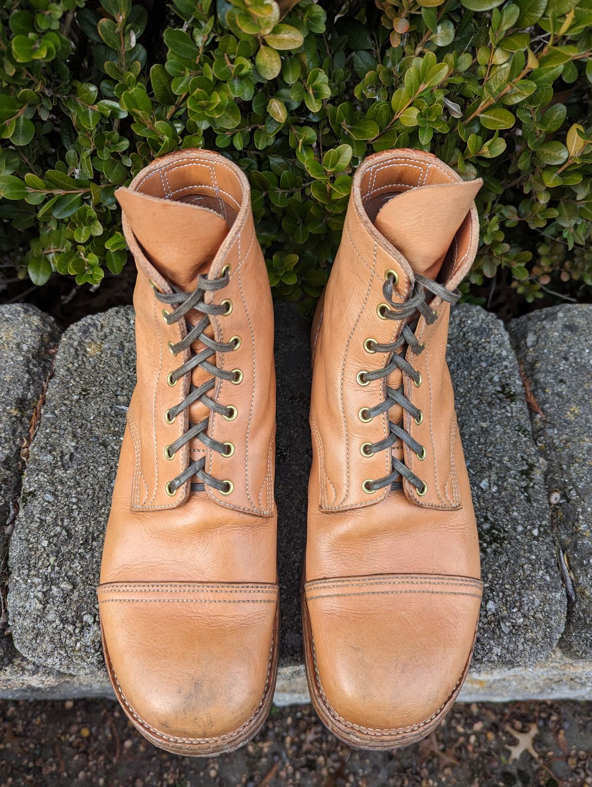 Photo by clefke on January 5, 2024 of the M.F. Boot Co Service Boot in Sepici Tumbled Waxed Natural Veg Tan.