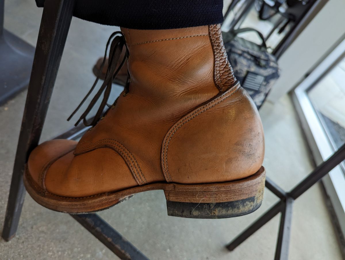 Photo by clefke on January 30, 2024 of the M.F. Boot Co Service Boot in Sepici Tumbled Waxed Natural Veg Tan.