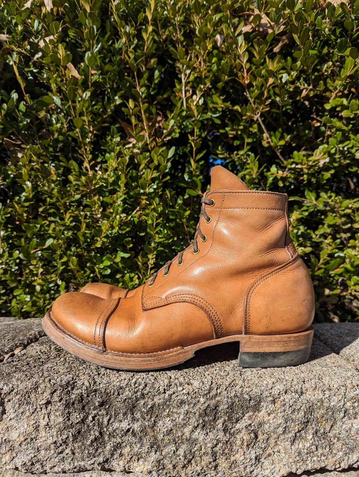 Photo by clefke on February 4, 2024 of the M.F. Boot Co Service Boot in Sepici Tumbled Waxed Natural Veg Tan.