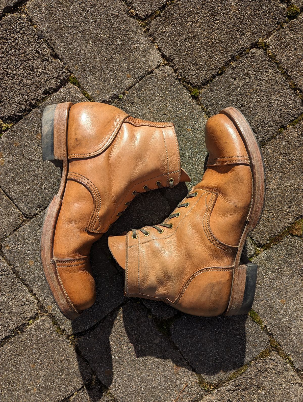 Photo by clefke on February 4, 2024 of the M.F. Boot Co Service Boot in Sepici Tumbled Waxed Natural Veg Tan.