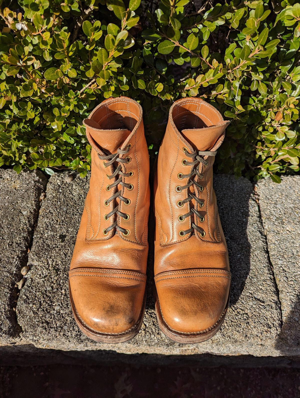 Photo by clefke on February 4, 2024 of the M.F. Boot Co Service Boot in Sepici Tumbled Waxed Natural Veg Tan.