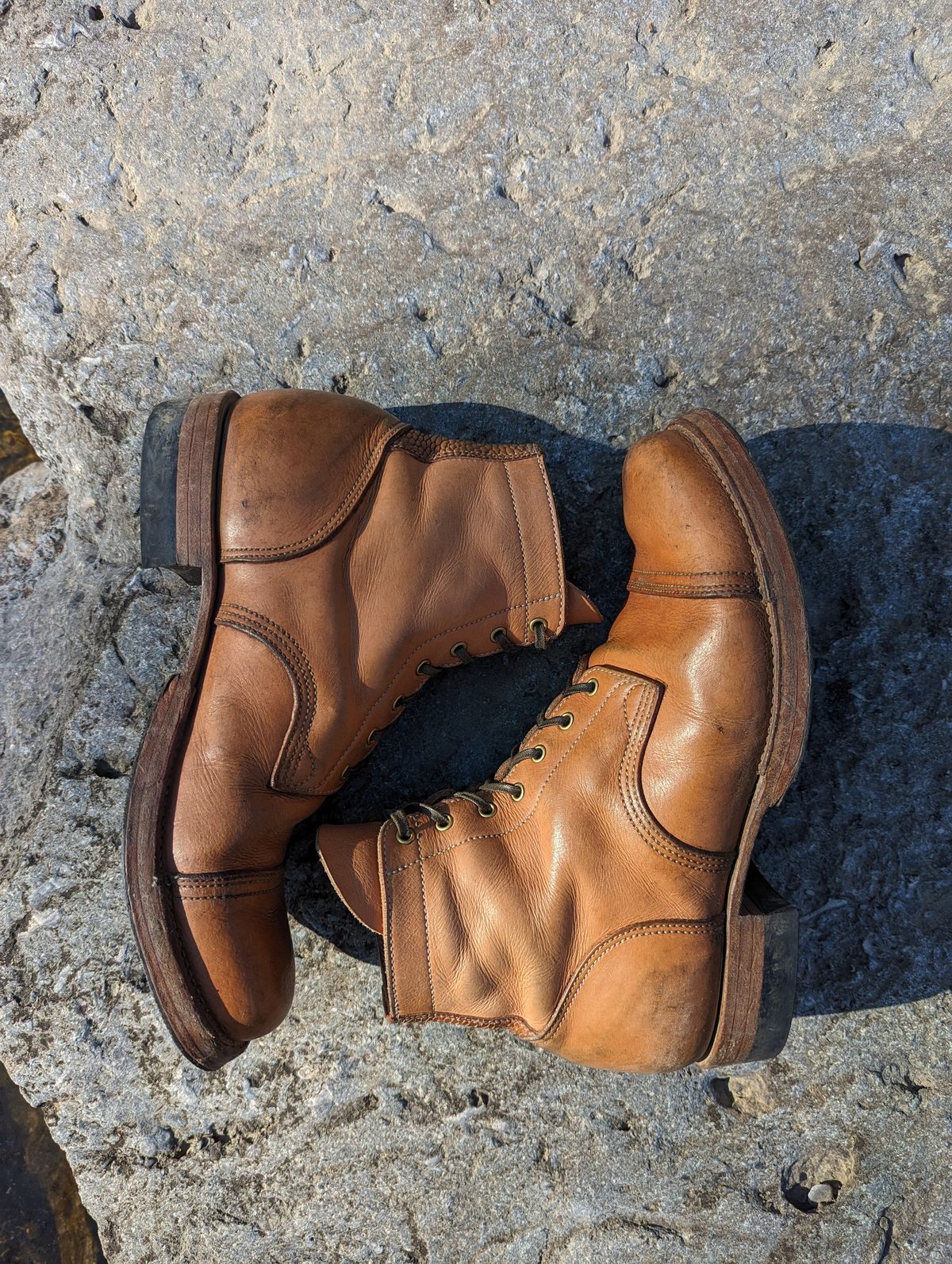 Photo by clefke on March 1, 2024 of the M.F. Boot Co Service Boot in Sepici Tumbled Waxed Natural Veg Tan.