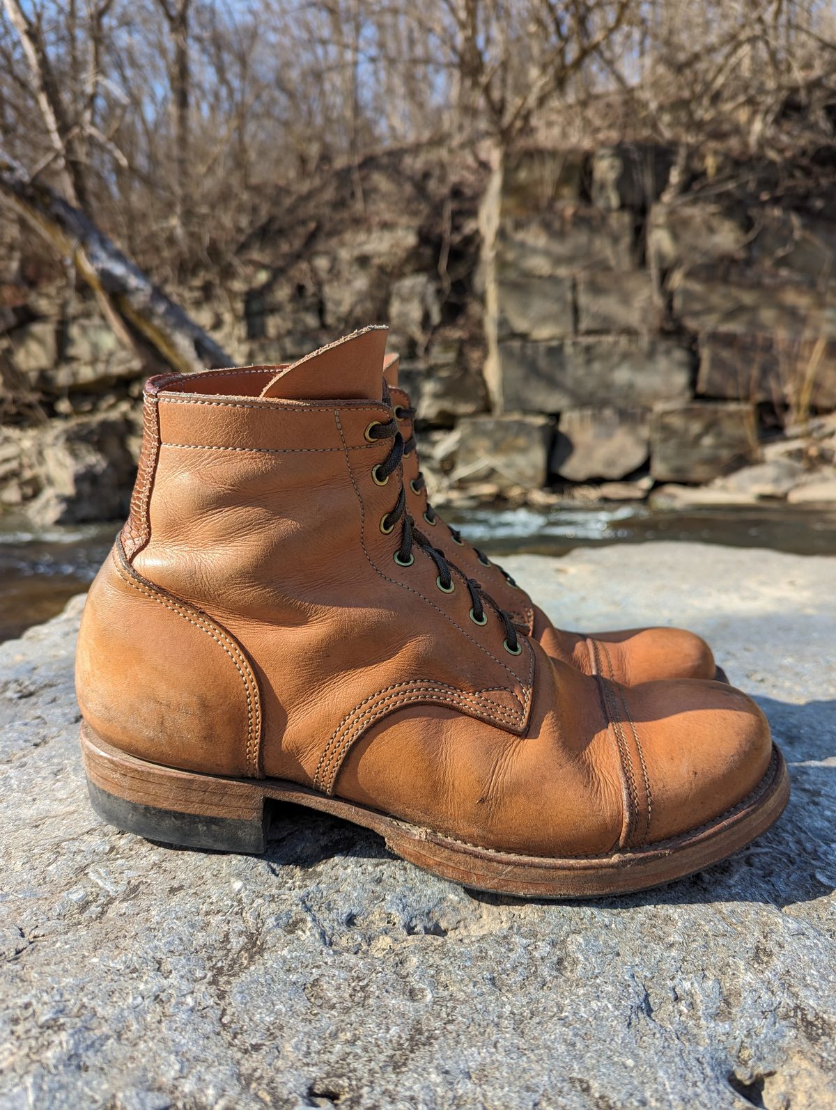 Photo by clefke on March 1, 2024 of the M.F. Boot Co Service Boot in Sepici Tumbled Waxed Natural Veg Tan.