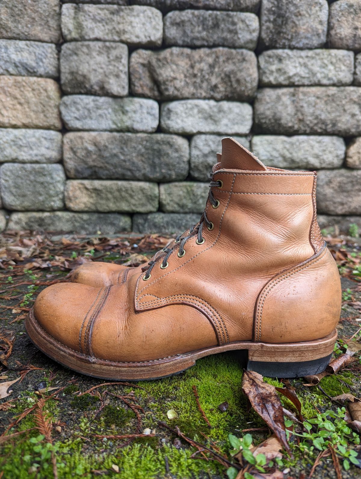 Photo by clefke on April 4, 2024 of the M.F. Boot Co Service Boot in Sepici Tumbled Waxed Natural Veg Tan.