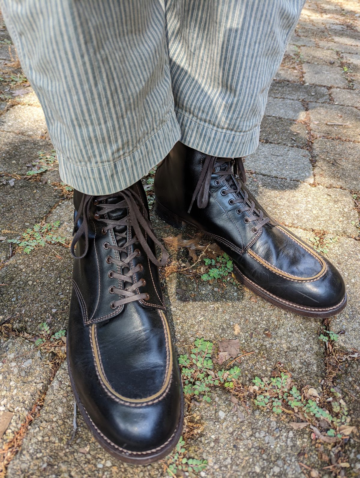 Photo by clefke on June 11, 2023 of the The 2 Monkeys Sportif Boots in Du Puy Patina Crust "Dyeable" French Calf.