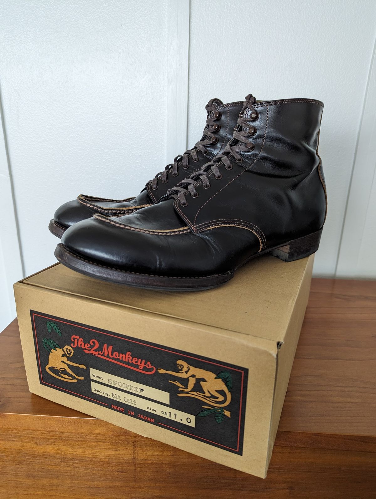 Photo by clefke on March 9, 2024 of the The 2 Monkeys Sportif Boots in Du Puy Patina Crust "Dyeable" French Calf.