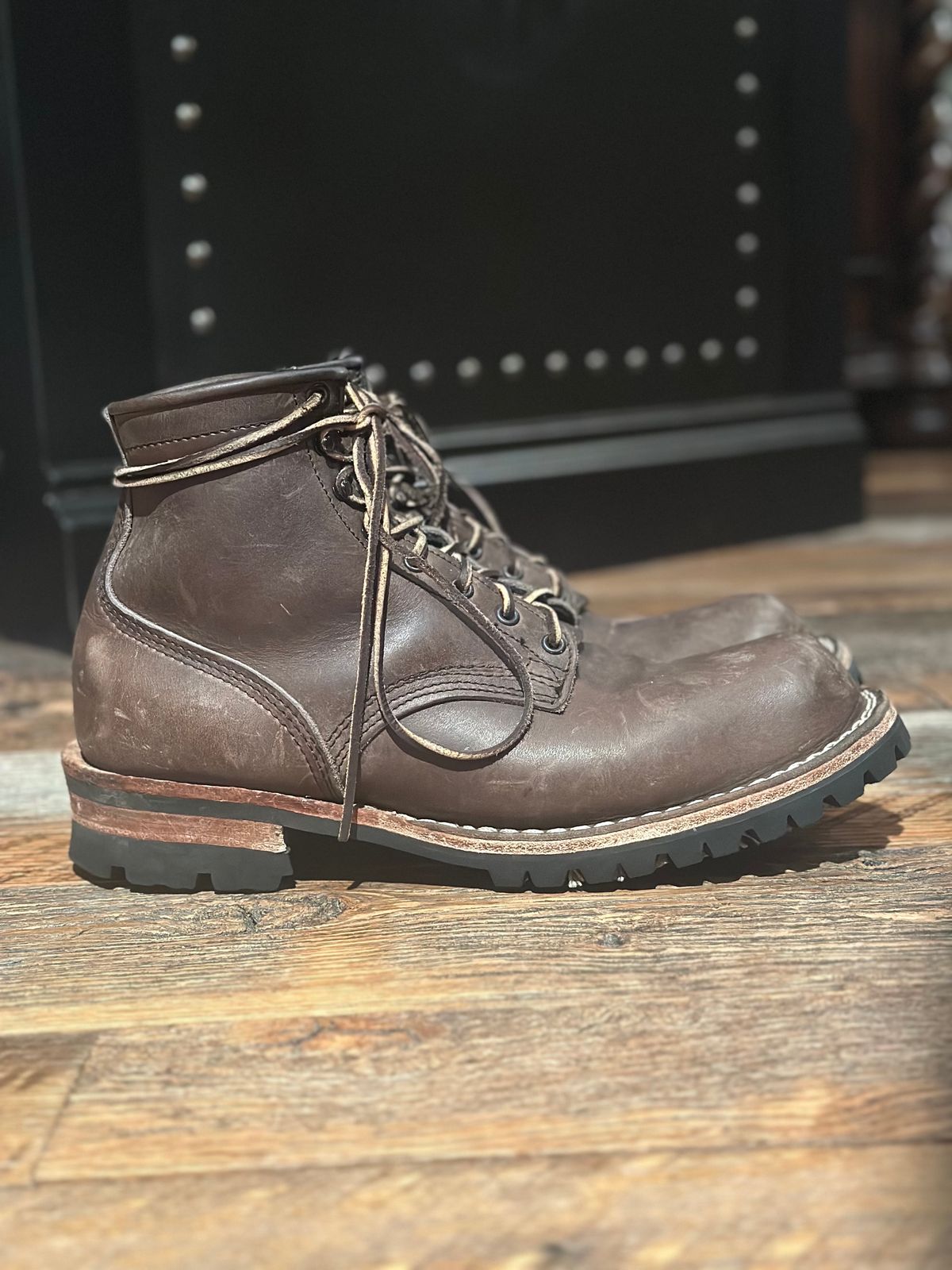 Photo by GDub on December 6, 2023 of the Nicks MTO in Horween Charcoal Cypress.