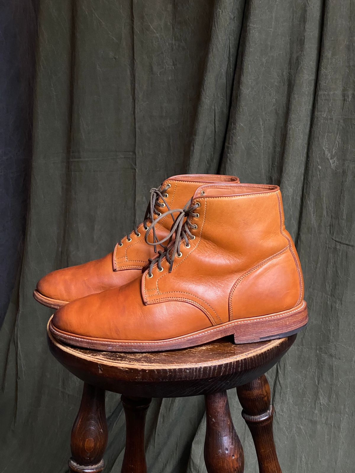 Photo by sixtyreid on February 5, 2023 of the Viberg Officer Boot in Shinki Camel Latigo Horsehide.