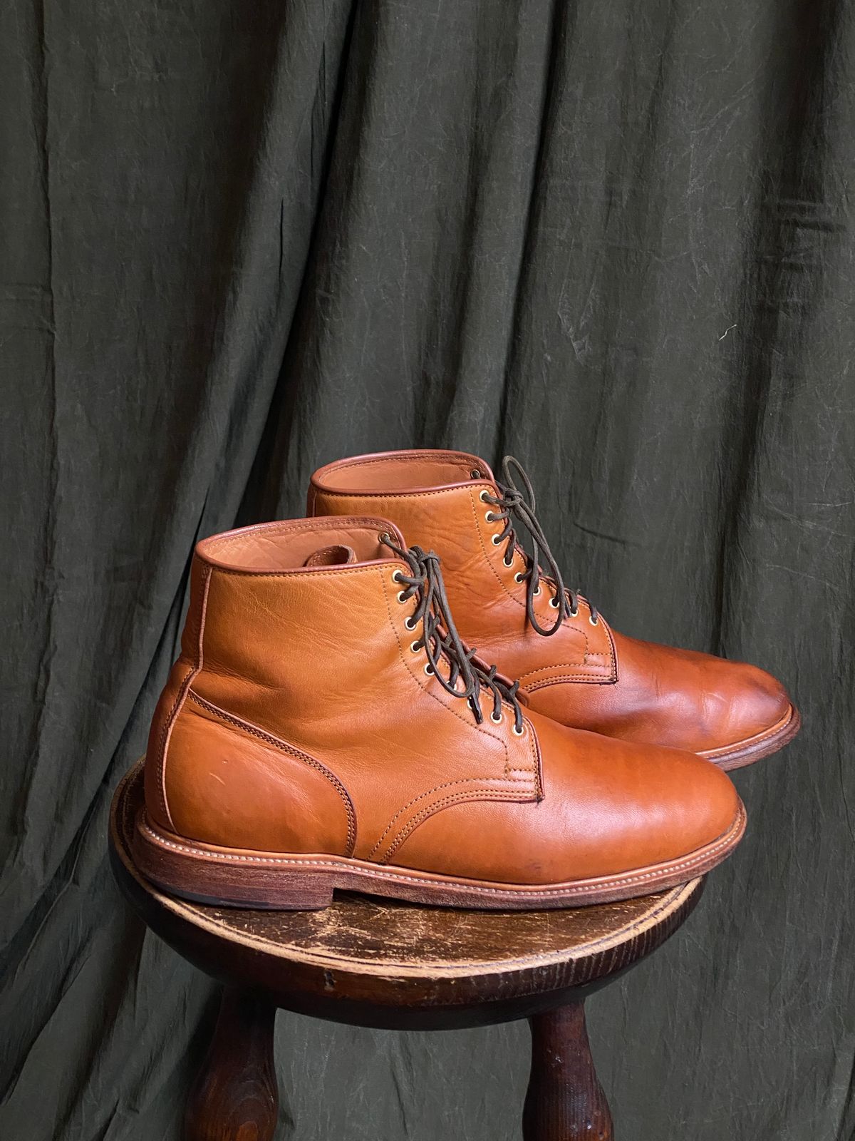 Photo by sixtyreid on February 5, 2023 of the Viberg Officer Boot in Shinki Camel Latigo Horsehide.