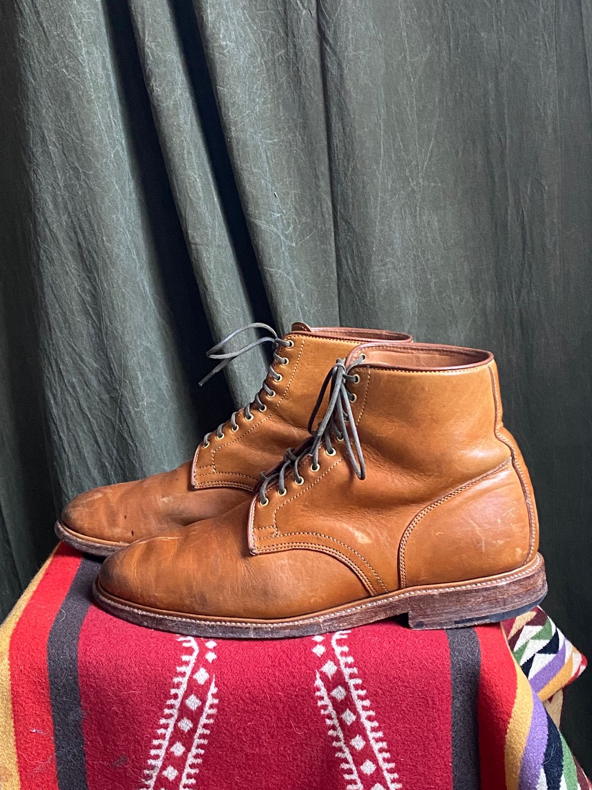 Photo by sixtyreid on March 5, 2023 of the Viberg Officer Boot in Shinki Camel Latigo Horsehide.