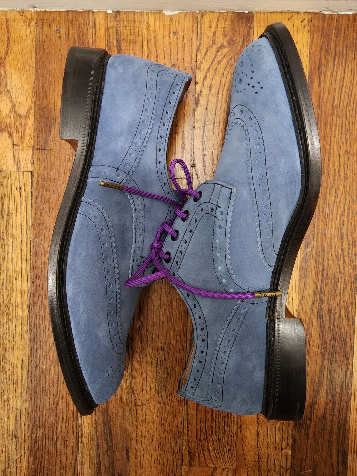 Photo by PrimordialOohs on October 5, 2022 of the Tricker's Bourton Country Shoe in Zonta Indigo Castorino Suede.