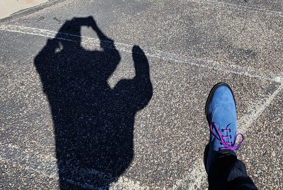 Photo by PrimordialOohs on October 6, 2022 of the Tricker's Bourton Country Shoe in Zonta Indigo Castorino Suede.