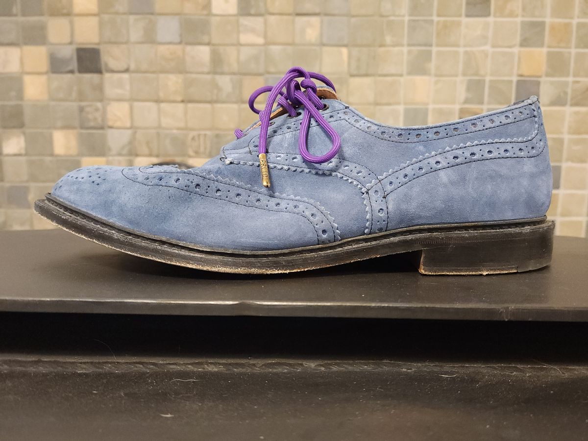 Photo by PrimordialOohs on November 2, 2022 of the Tricker's Bourton Country Shoe in Zonta Indigo Castorino Suede.