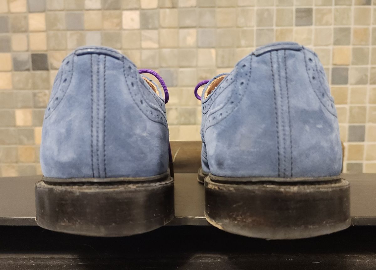 Photo by PrimordialOohs on November 2, 2022 of the Tricker's Bourton Country Shoe in Zonta Indigo Castorino Suede.