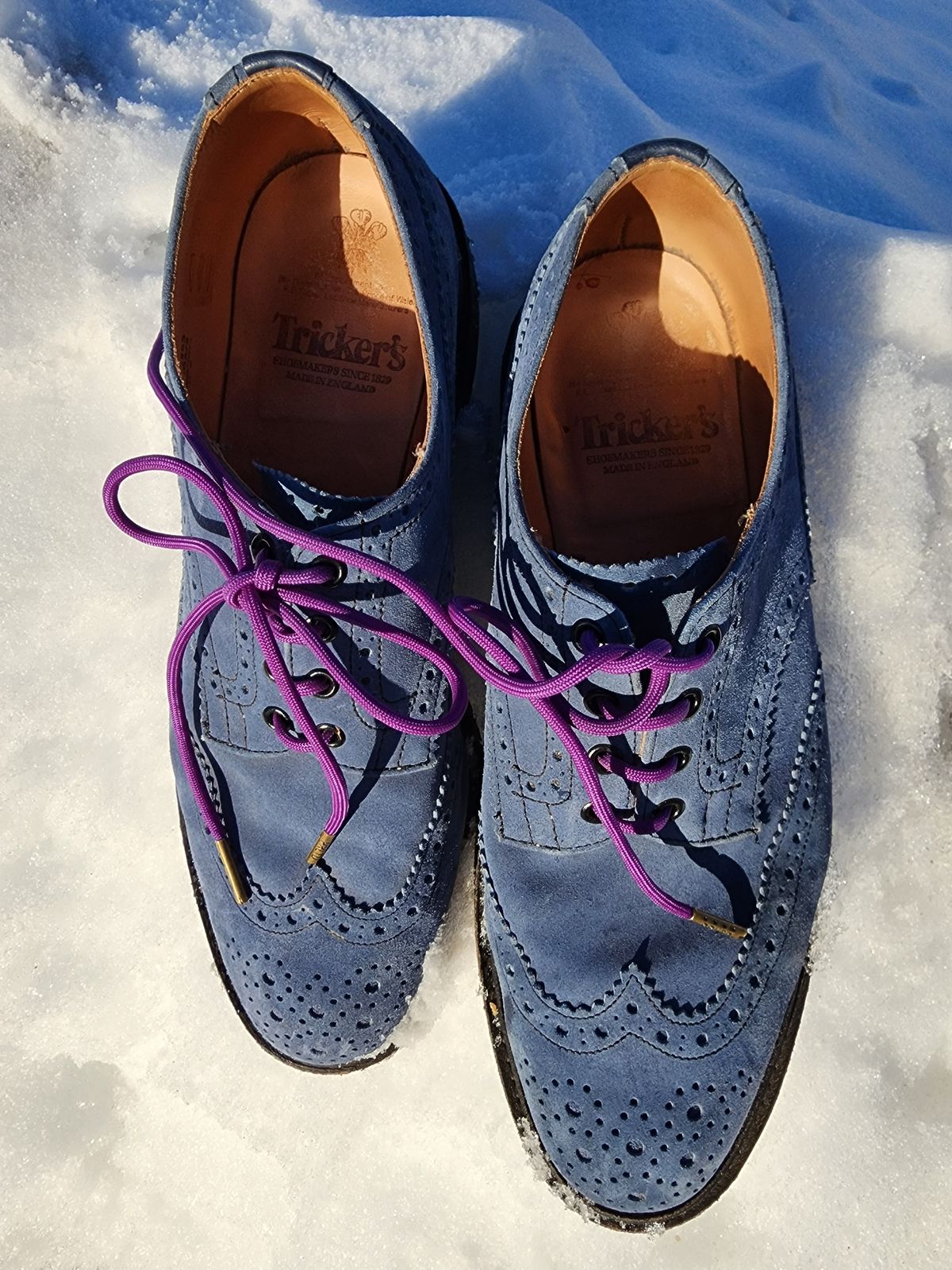 Photo by PrimordialOohs on January 6, 2023 of the Tricker's Bourton Country Shoe in Zonta Indigo Castorino Suede.