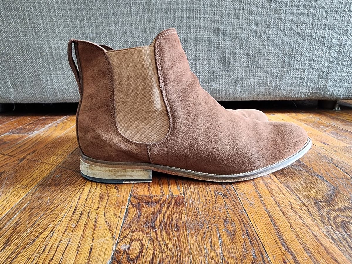 Photo by PrimordialOohs on December 5, 2022 of the Bomberos Unlisted Model in Snuff Waterproof German Suede.