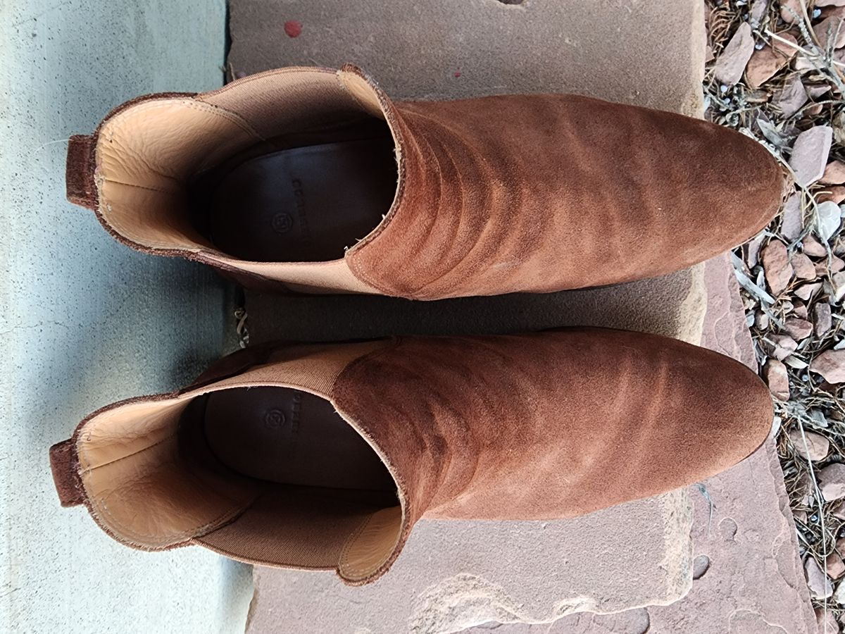 Photo by PrimordialOohs on February 6, 2023 of the Bomberos Unlisted Model in Snuff Waterproof German Suede.