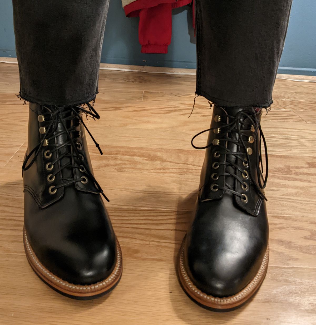 Photo by kat on November 22, 2022 of the Grant Stone Nora Boot in Horween Black Chromexcel.