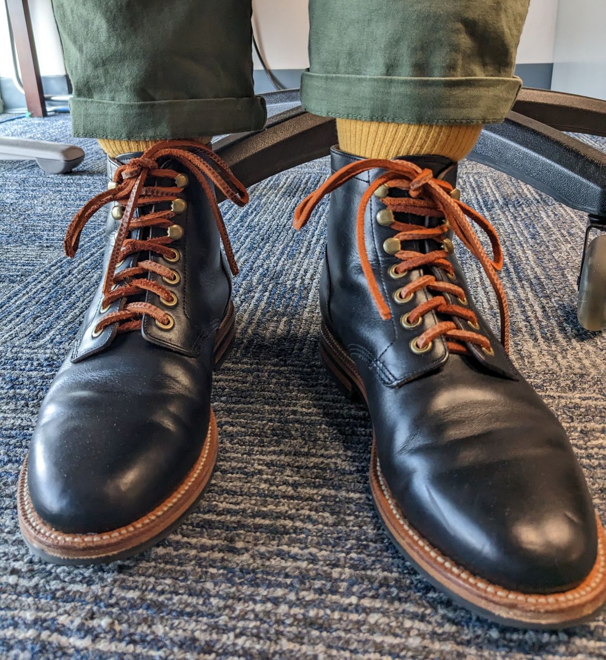 Photo by kat on May 2, 2023 of the Grant Stone Nora Boot in Horween Black Chromexcel.