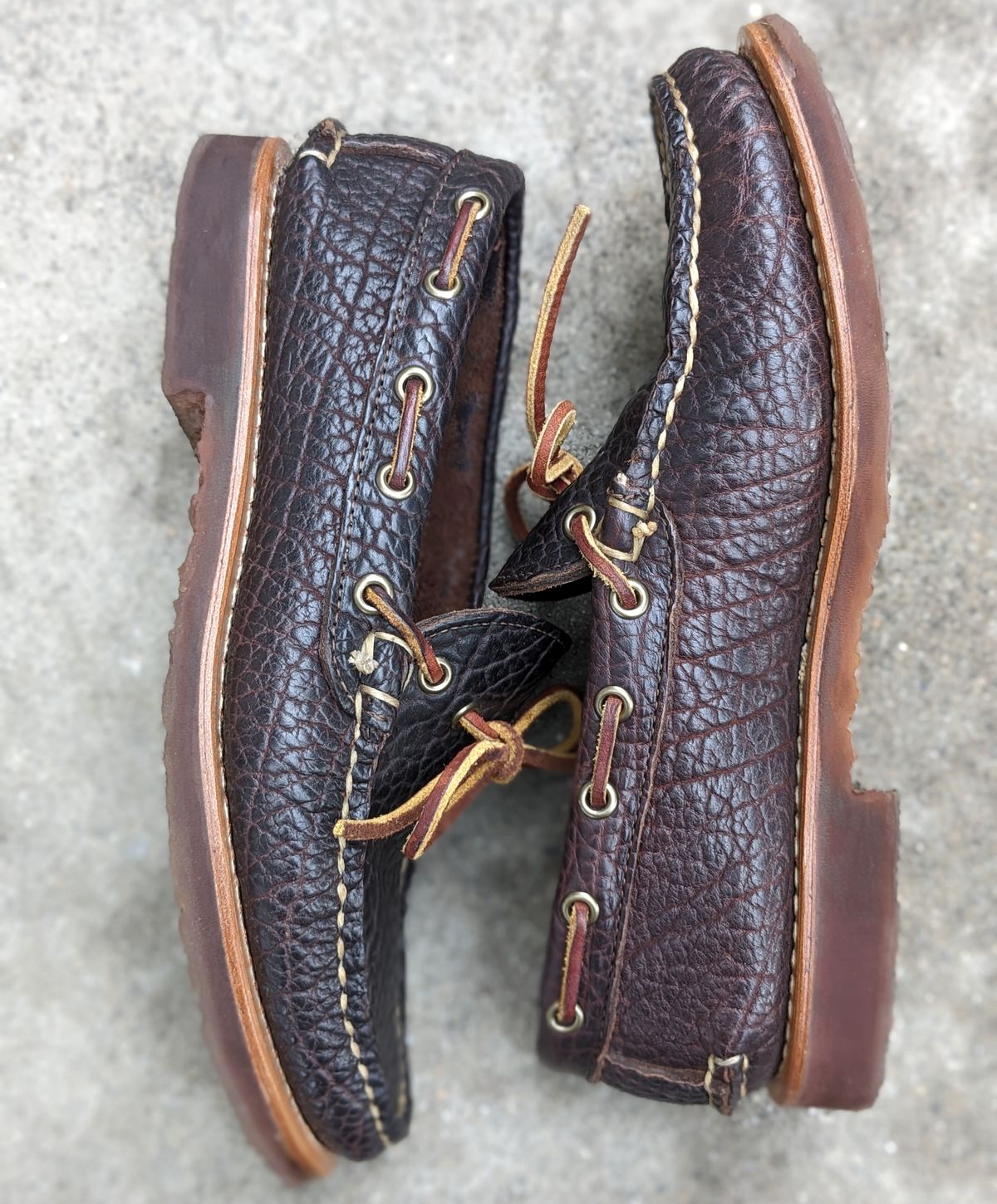 Photo by kat on December 1, 2022 of the Rancourt & Co. Unlisted Model in Rancourt Chocolate Tuscon Bison.