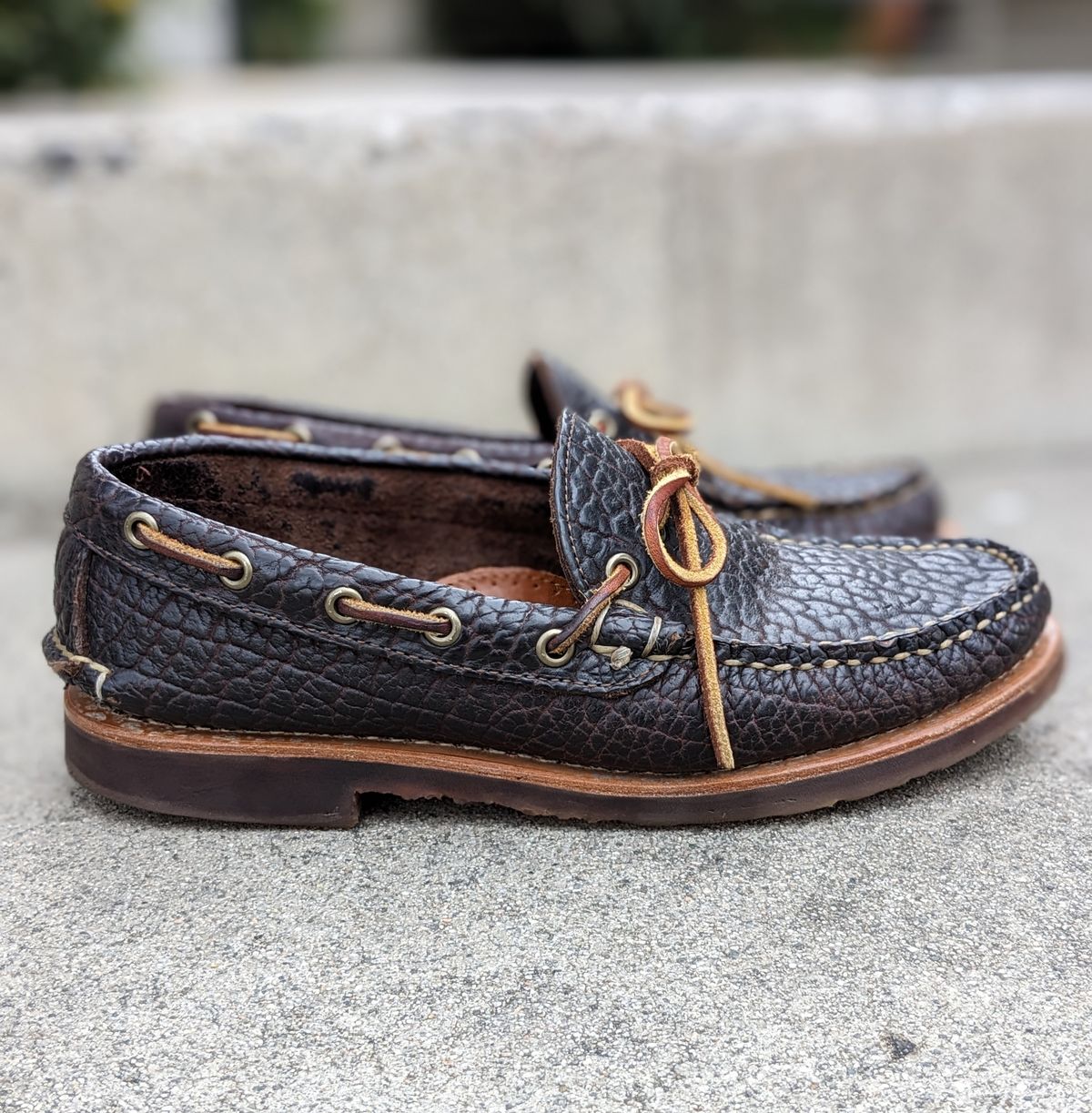 Photo by kat on February 3, 2023 of the Rancourt & Co. Unlisted Model in Rancourt Chocolate Tuscon Bison.