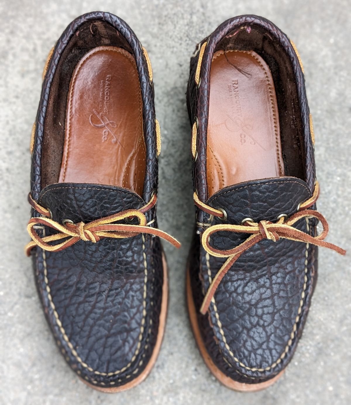 Photo by kat on February 3, 2023 of the Rancourt & Co. Unlisted Model in Rancourt Chocolate Tuscon Bison.