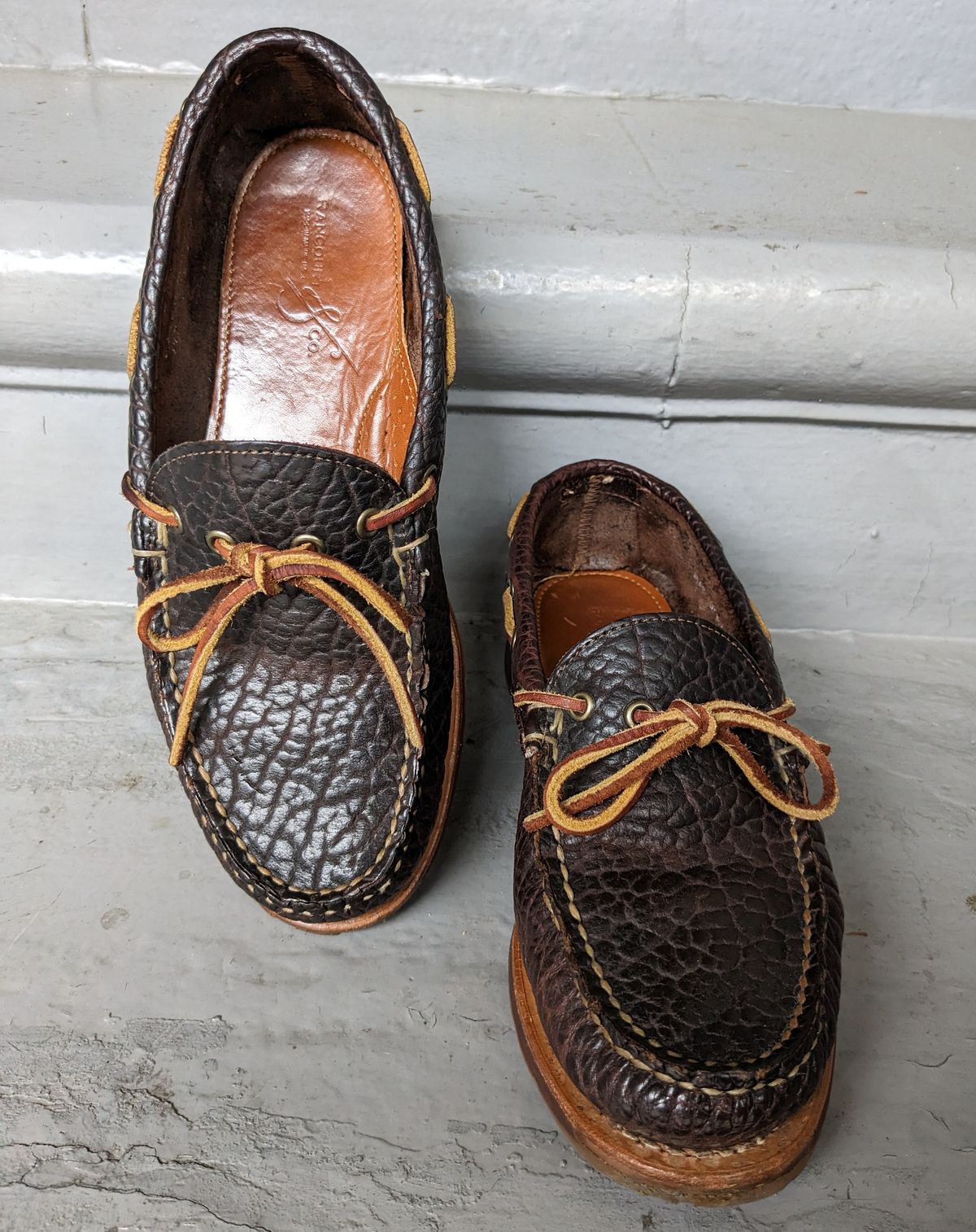 Photo by kat on April 3, 2023 of the Rancourt & Co. Unlisted Model in Rancourt Chocolate Tuscon Bison.