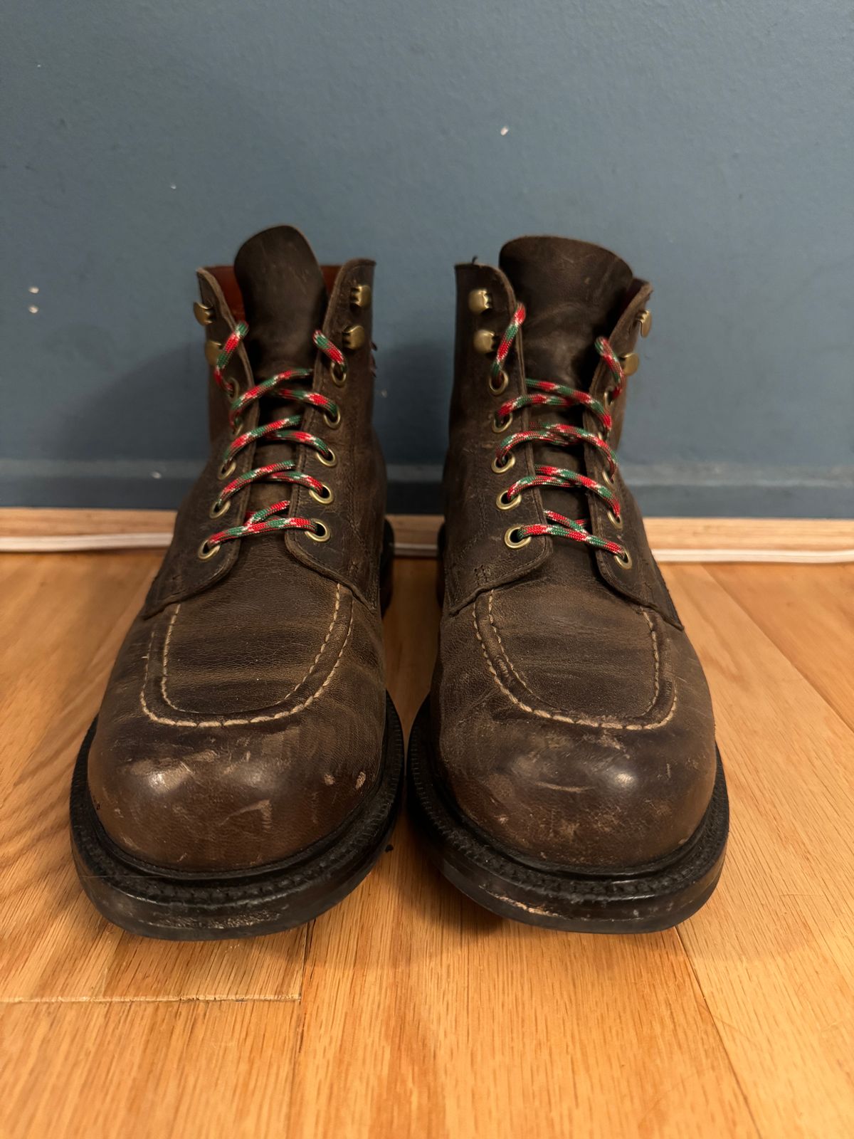 Photo by kat on January 6, 2025 of the Grant Stone Brass Boot in Gallun Teton Waxy Stag.