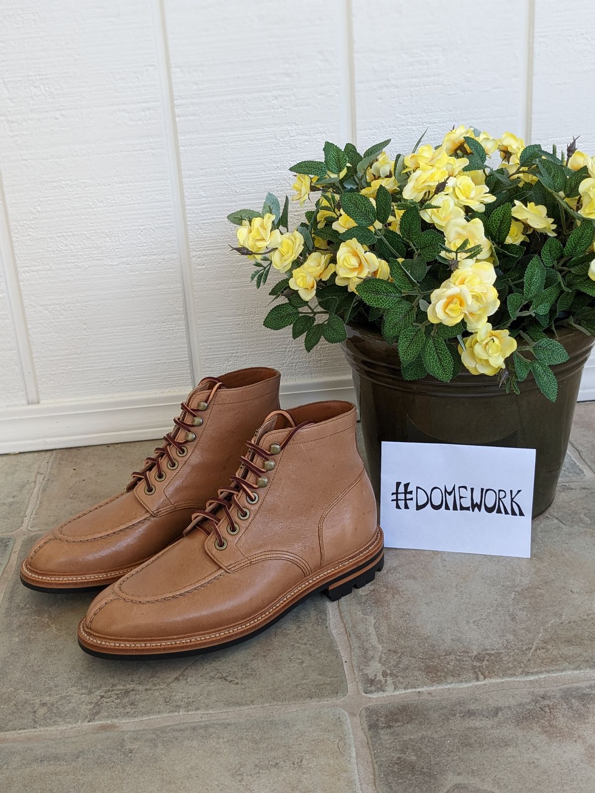 Photo by kat on October 1, 2022 of the Grant Stone Ottawa Boot in Incas Natural Kangaroo.