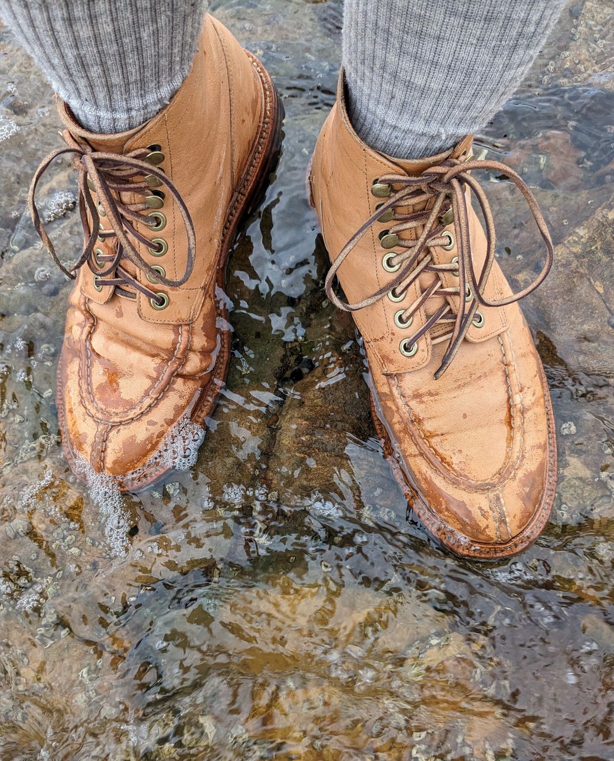 Photo by kat on February 11, 2023 of the Grant Stone Ottawa Boot in Incas Natural Kangaroo.