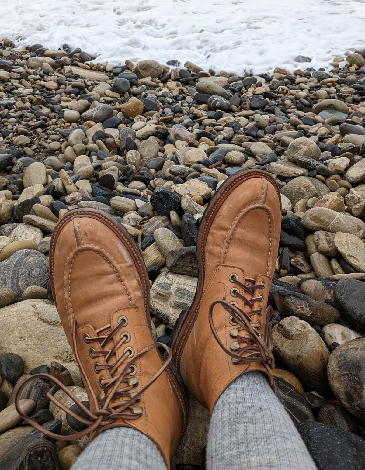 Photo by kat on February 11, 2023 of the Grant Stone Ottawa Boot in Incas Natural Kangaroo.