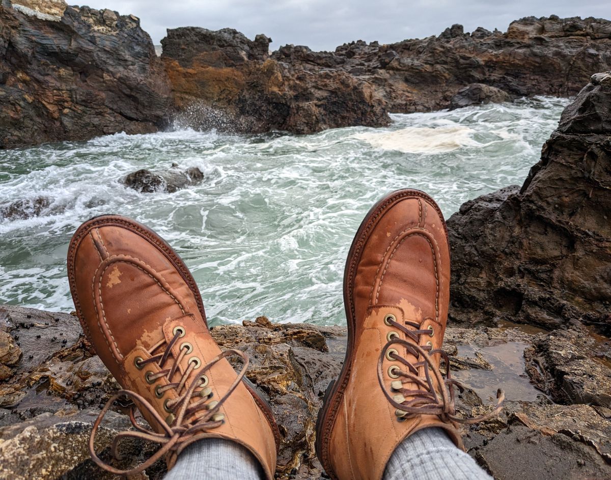 Photo by kat on February 11, 2023 of the Grant Stone Ottawa Boot in Incas Natural Kangaroo.