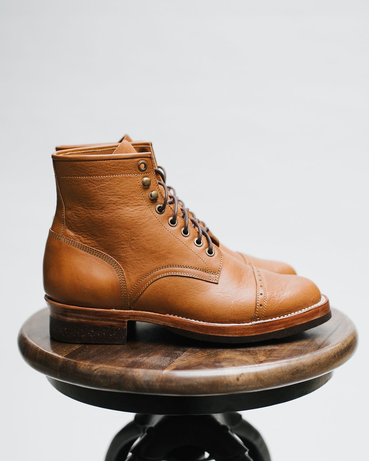 Photo by bsschneid89 on October 3, 2022 of the Benzein Kanon Brogue Cap Toe Boot in Badalassi Carlo Cognac Minerva.