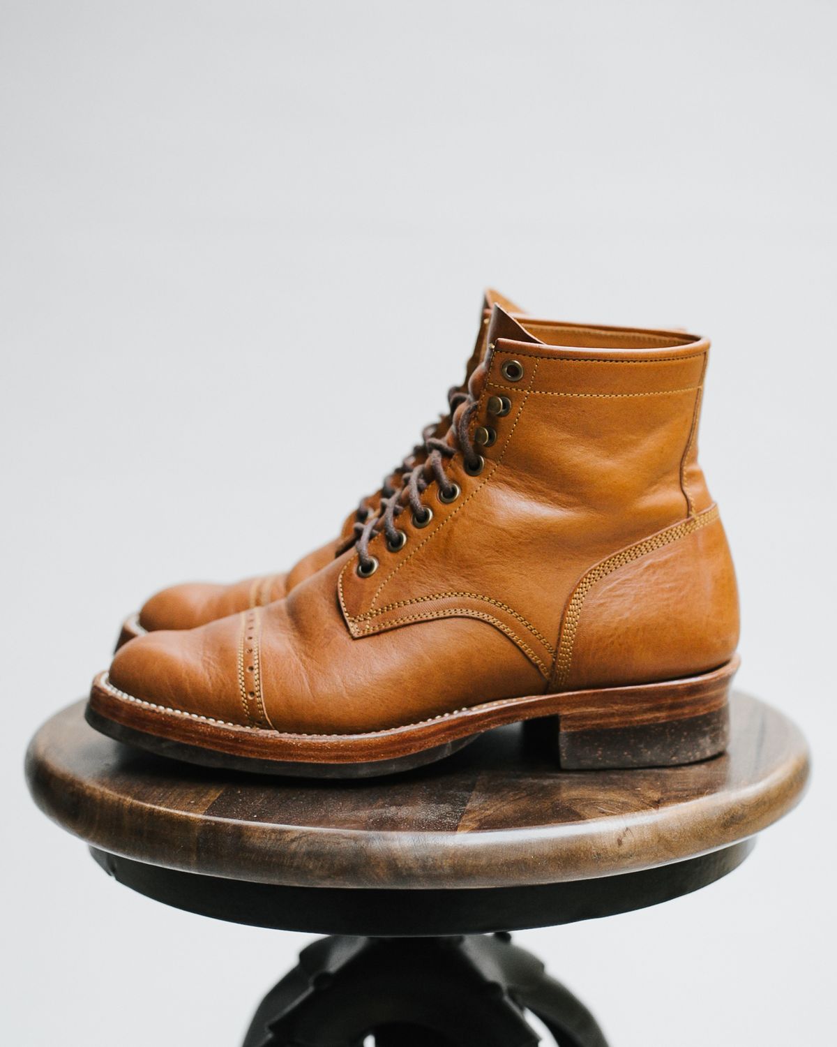 Photo by bsschneid89 on November 4, 2022 of the Benzein Kanon Brogue Cap Toe Boot in Badalassi Carlo Cognac Minerva.