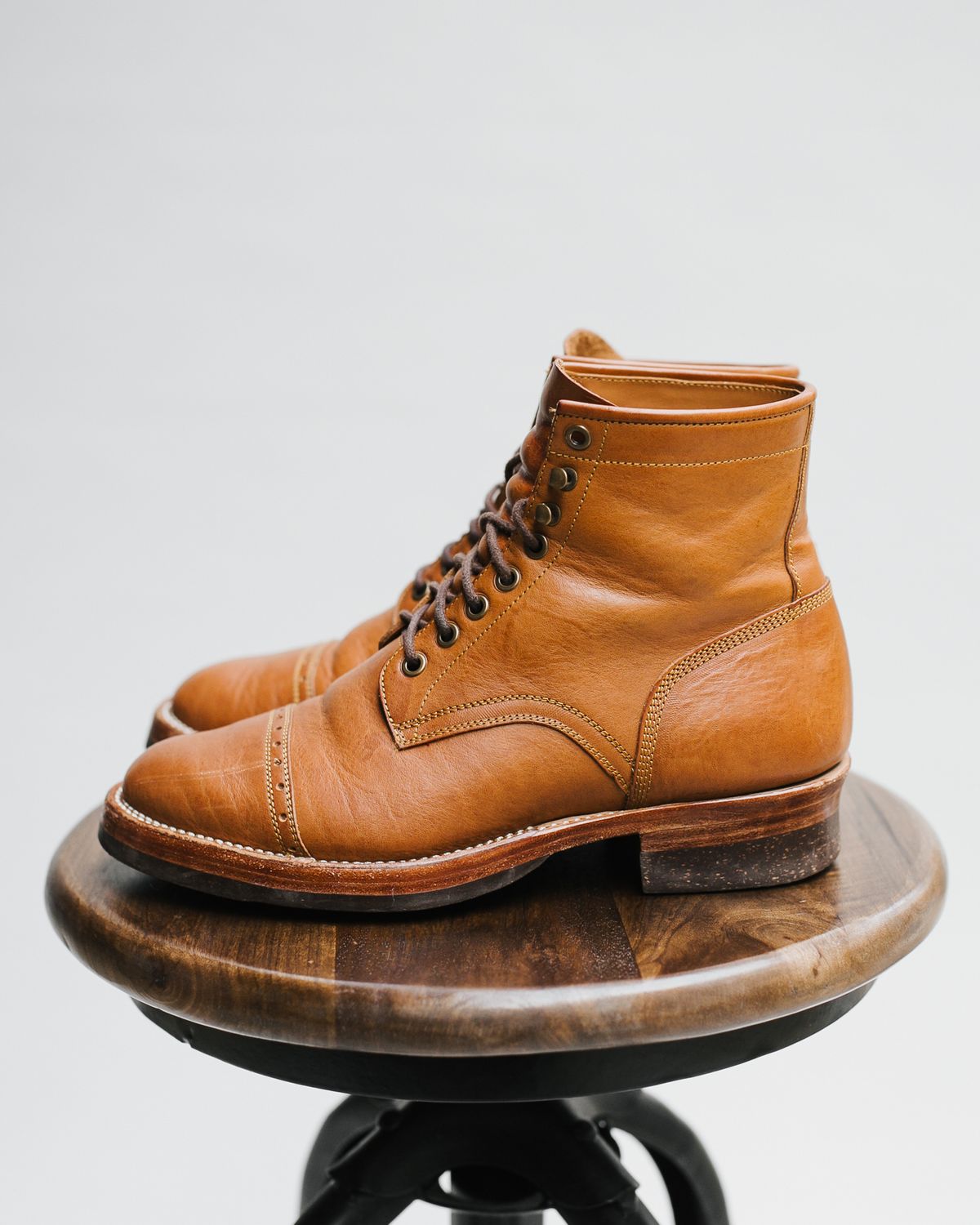 Photo by bsschneid89 on December 5, 2022 of the Benzein Kanon Brogue Cap Toe Boot in Badalassi Carlo Cognac Minerva.