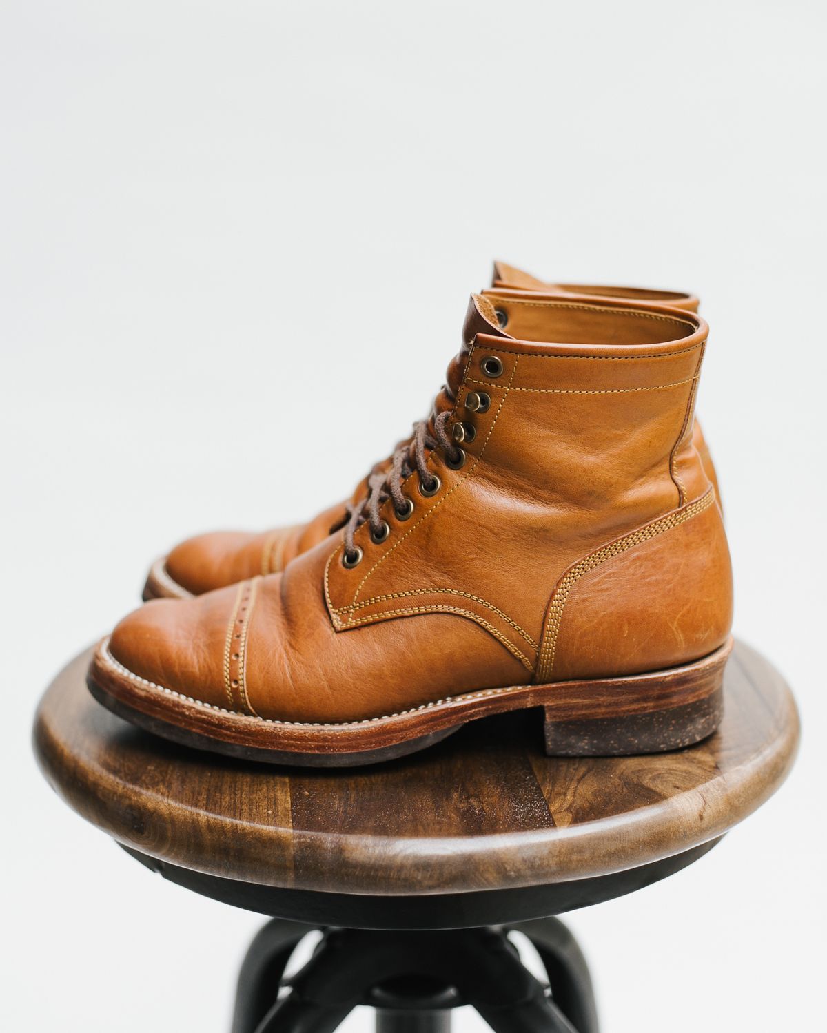 Photo by bsschneid89 on February 5, 2023 of the Benzein Kanon Brogue Cap Toe Boot in Badalassi Carlo Cognac Minerva.