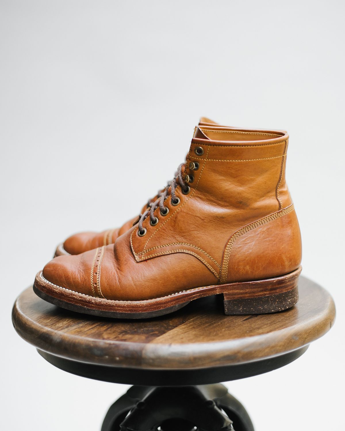 Photo by bsschneid89 on April 6, 2023 of the Benzein Kanon Brogue Cap Toe Boot in Badalassi Carlo Cognac Minerva.