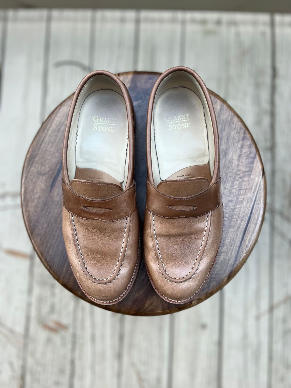 Photo by bsschneid89 on January 5, 2024 of the Grant Stone Traveler Loafer in Horween Dune Chromexcel.