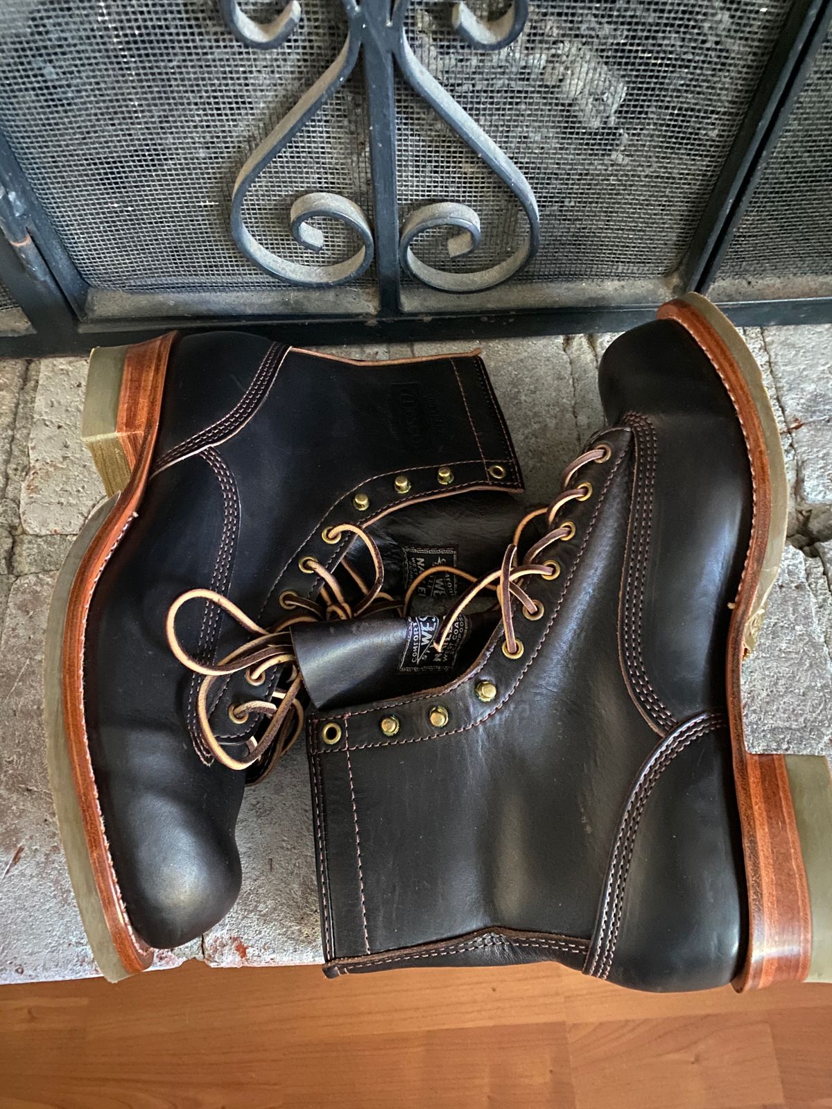 Photo by centralfornia on October 6, 2023 of the Wesco Jobmaster in Horween Black Chromexcel Horsehide.