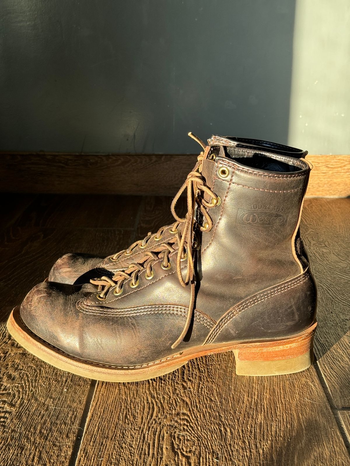 Photo by centralfornia on January 6, 2024 of the Wesco Jobmaster in Horween Black Chromexcel Horsehide.