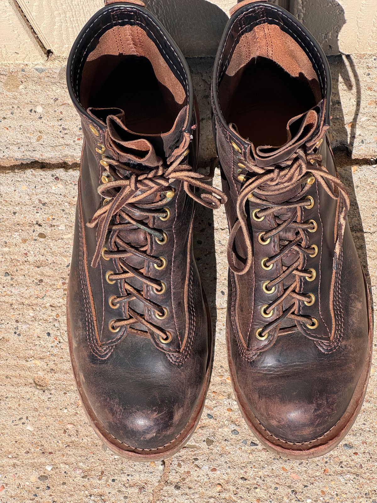 Photo by centralfornia on March 5, 2024 of the Wesco Jobmaster in Horween Black Chromexcel Horsehide.