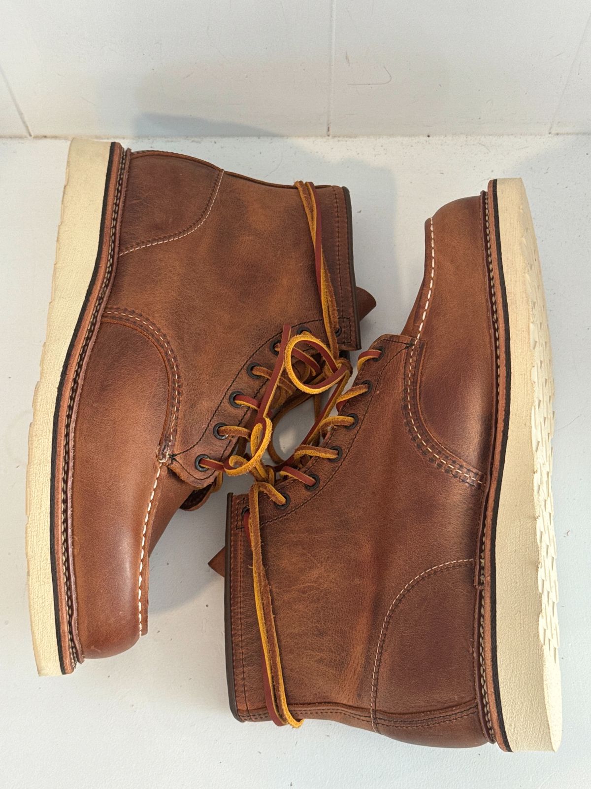 Photo by centralfornia on October 4, 2025 of the Red Wing 1907 Moc Toe in S.B. Foot Copper Rough and Tough.