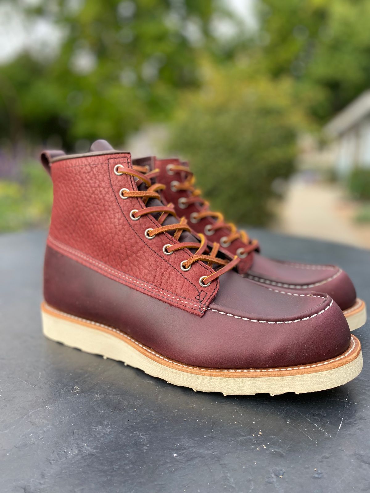 Photo by centralfornia on October 2, 2022 of the Red Wing 6-Inch Classic Moc in Unknown Leather.